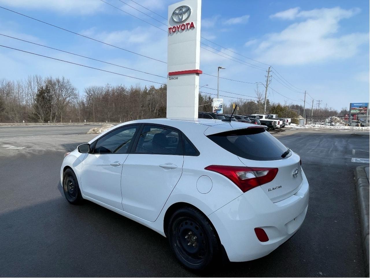 2016 Hyundai Elantra GT GL Photo