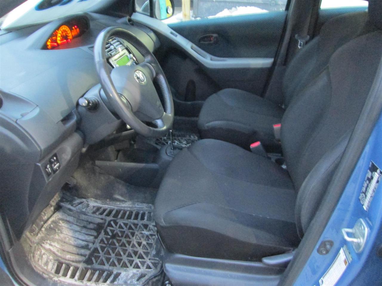 2008 Toyota Yaris Liftback S 5-Door AT Photo