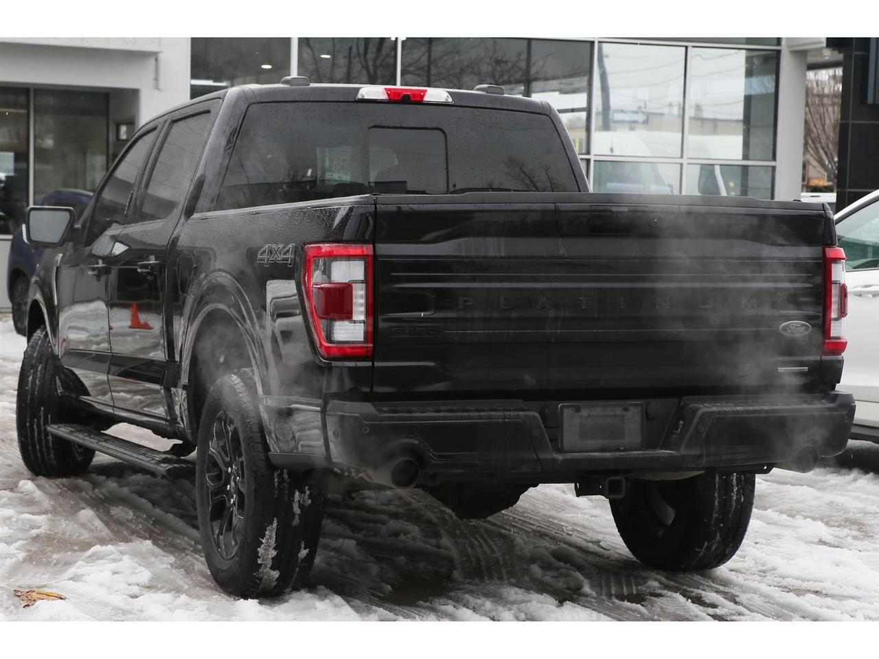 2023 Ford F-150 Platinum AWD | Blue Cruise | Panoramic Roof | Navigation | Leather Seats | Platinum Black Appearance Photo4