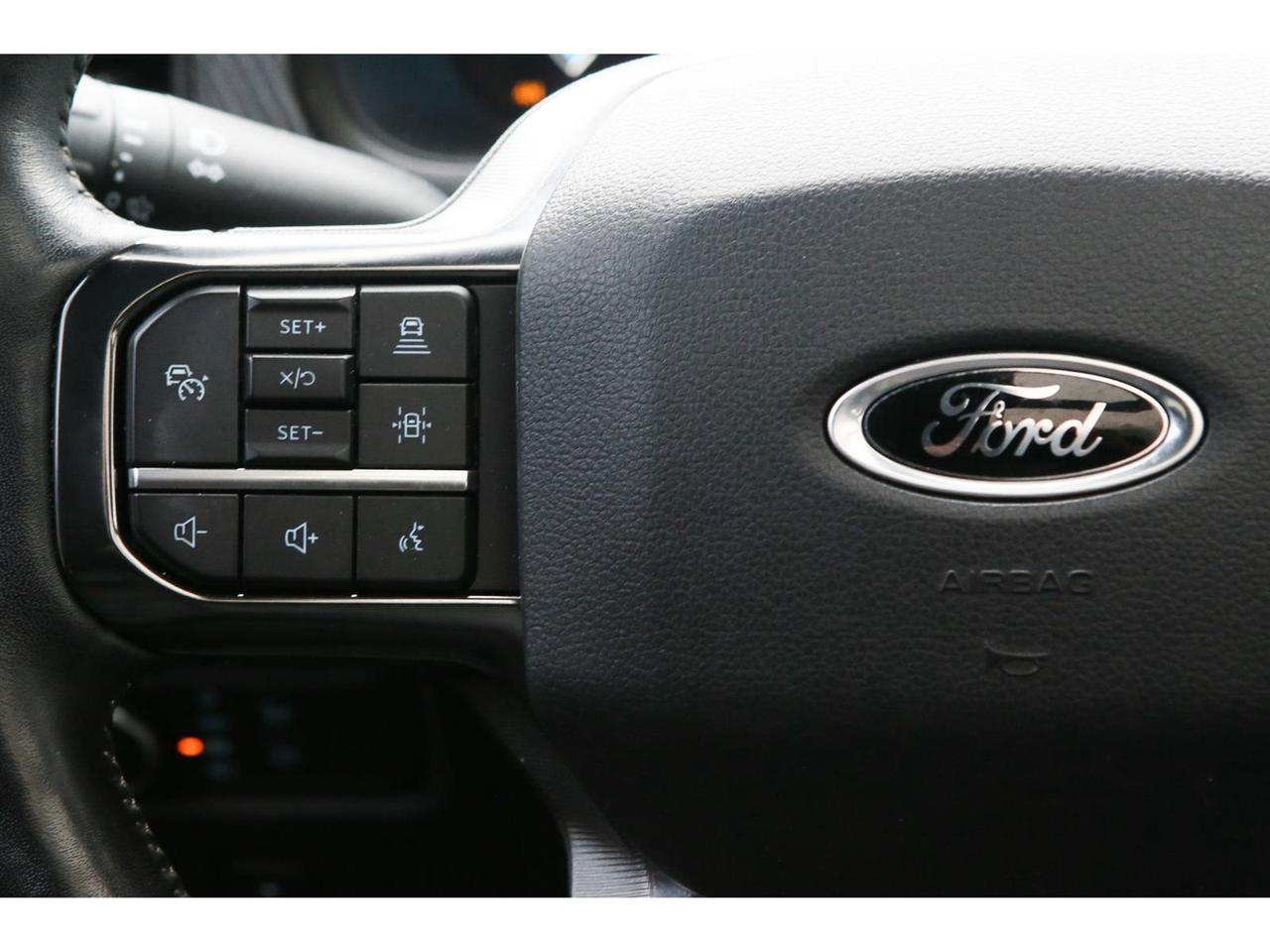 2023 Ford F-150 Platinum AWD | Blue Cruise | Panoramic Roof | Navigation | Leather Seats | Platinum Black Appearance Photo