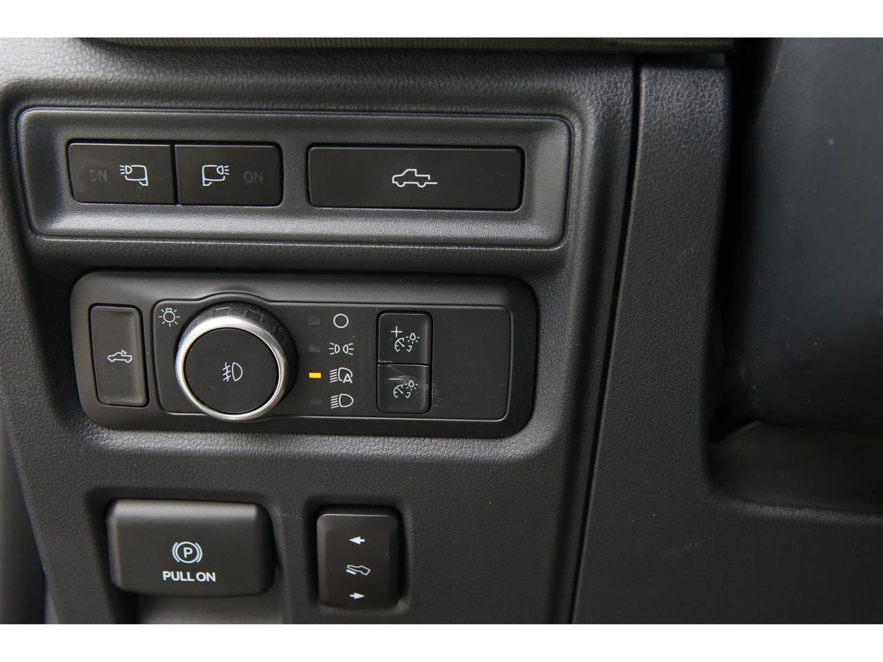 2023 Ford F-150 Platinum AWD | Blue Cruise | Panoramic Roof | Navigation | Leather Seats | Platinum Black Appearance Photo