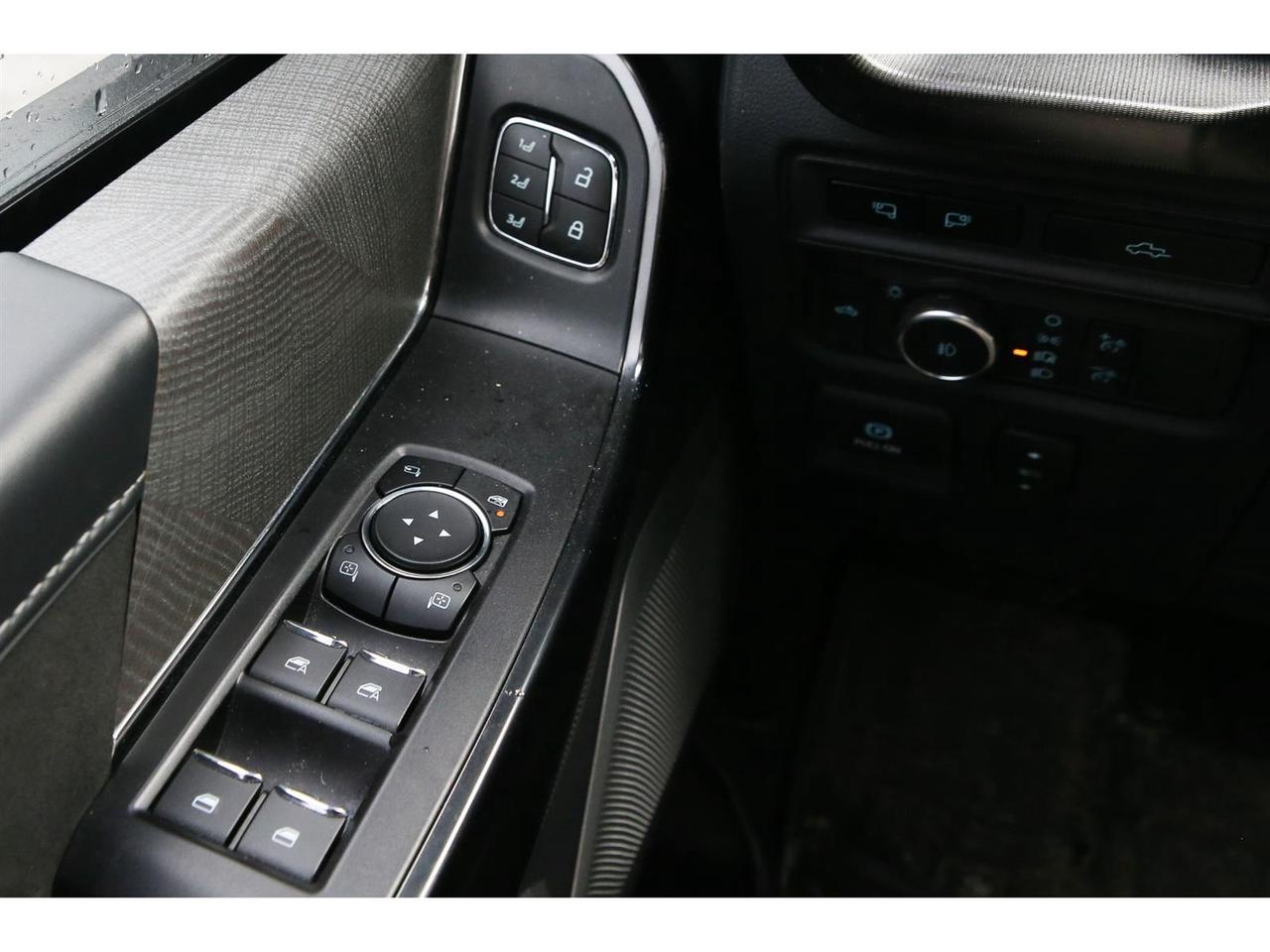 2023 Ford F-150 Platinum AWD | Blue Cruise | Panoramic Roof | Navigation | Leather Seats | Platinum Black Appearance Photo