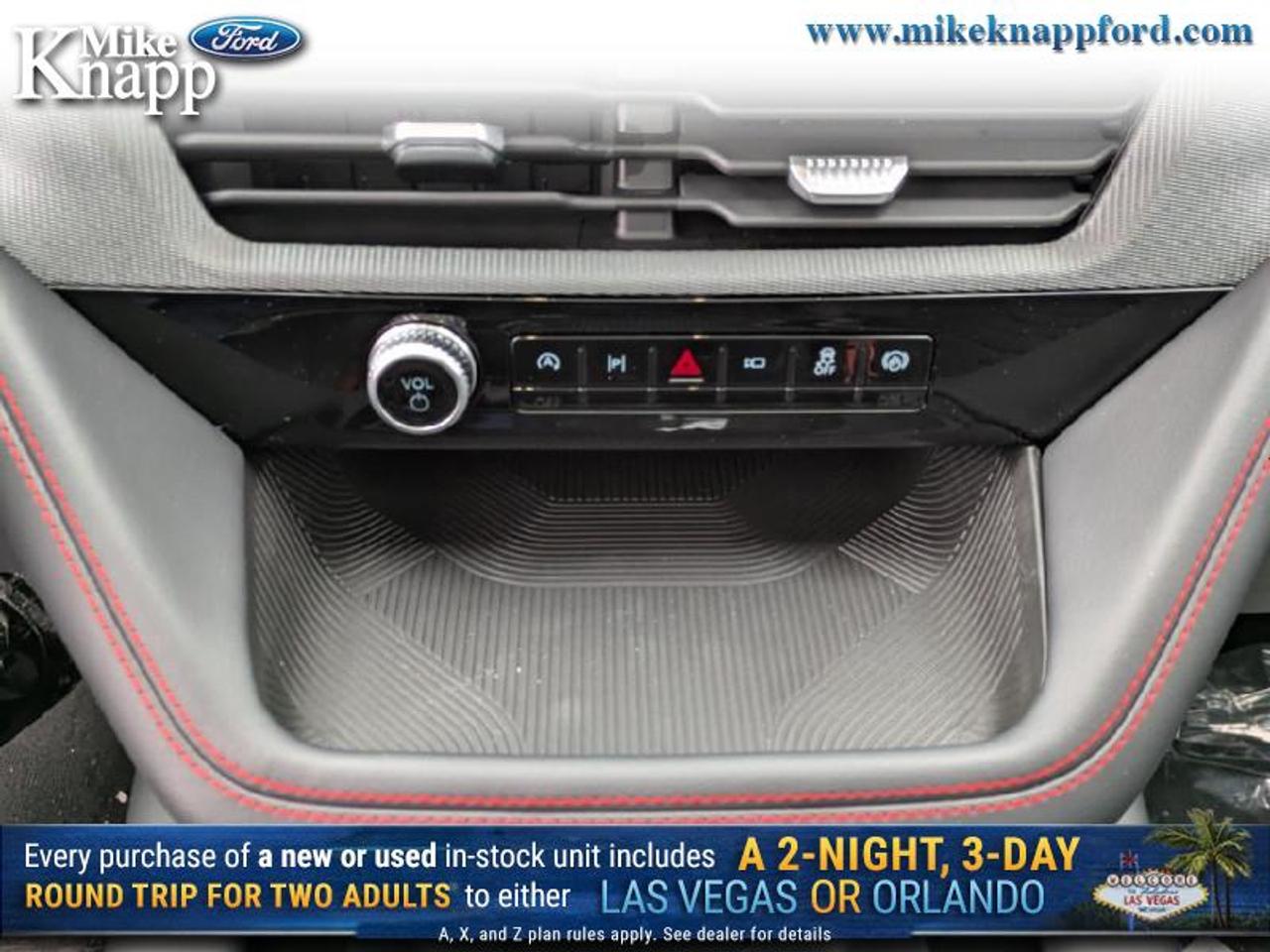 2026 Ford Explorer ST-Line Photo