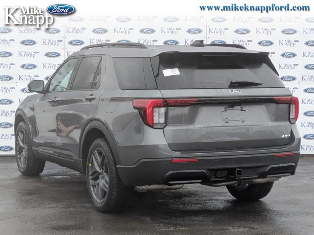 2026 Ford Explorer ST-Line Photo