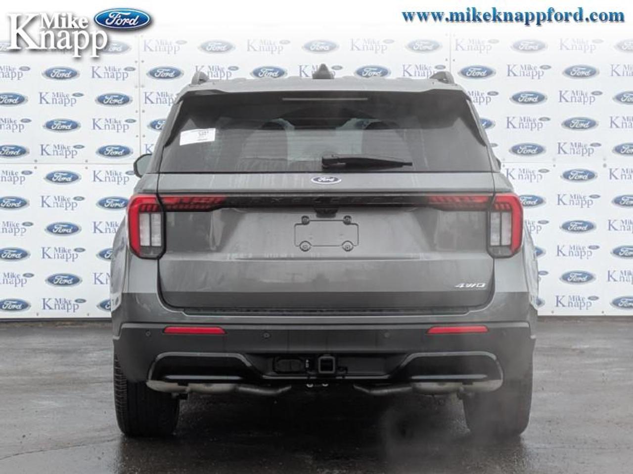 2026 Ford Explorer ST-Line Photo3