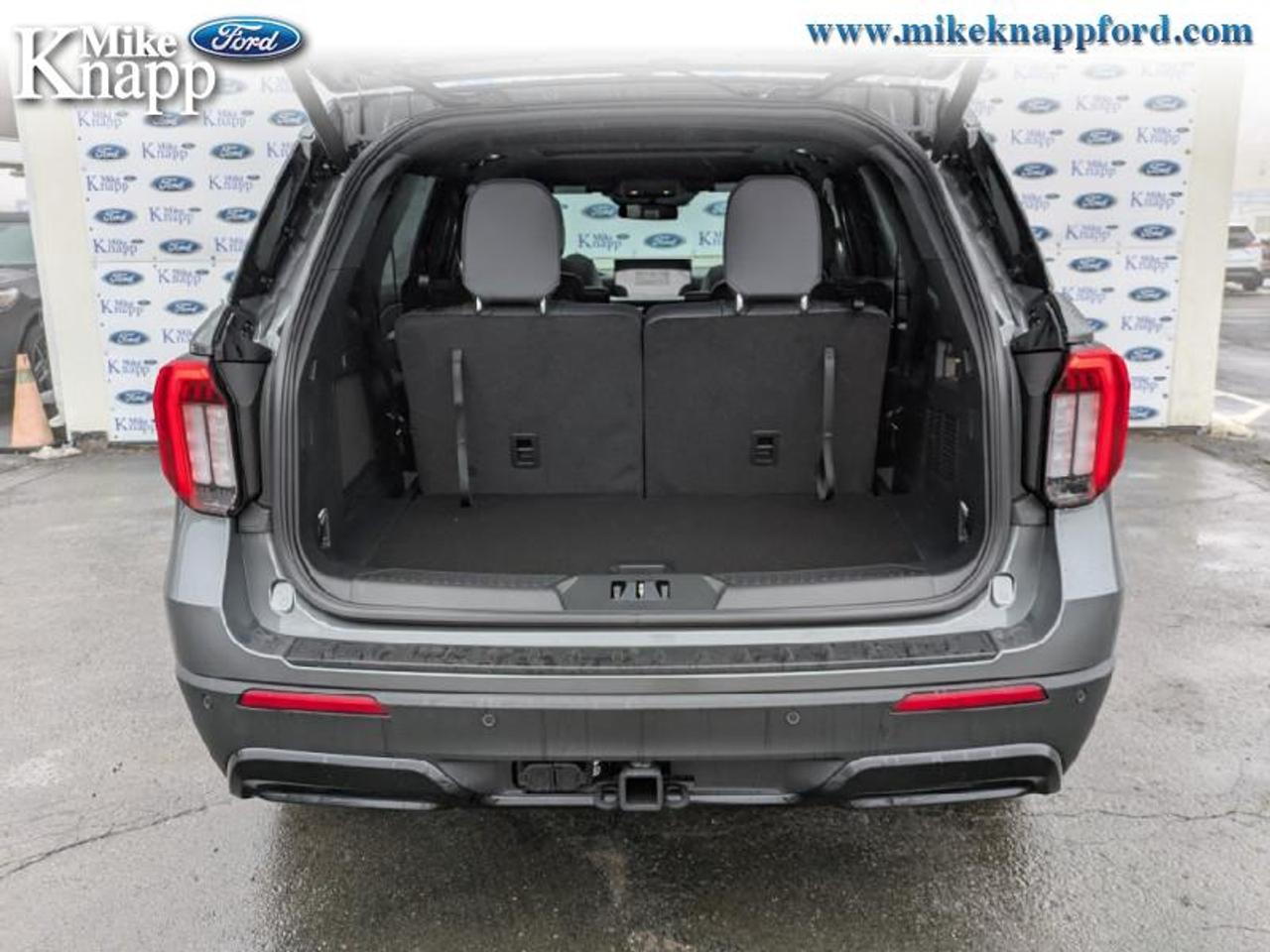 2026 Ford Explorer ST-Line Photo