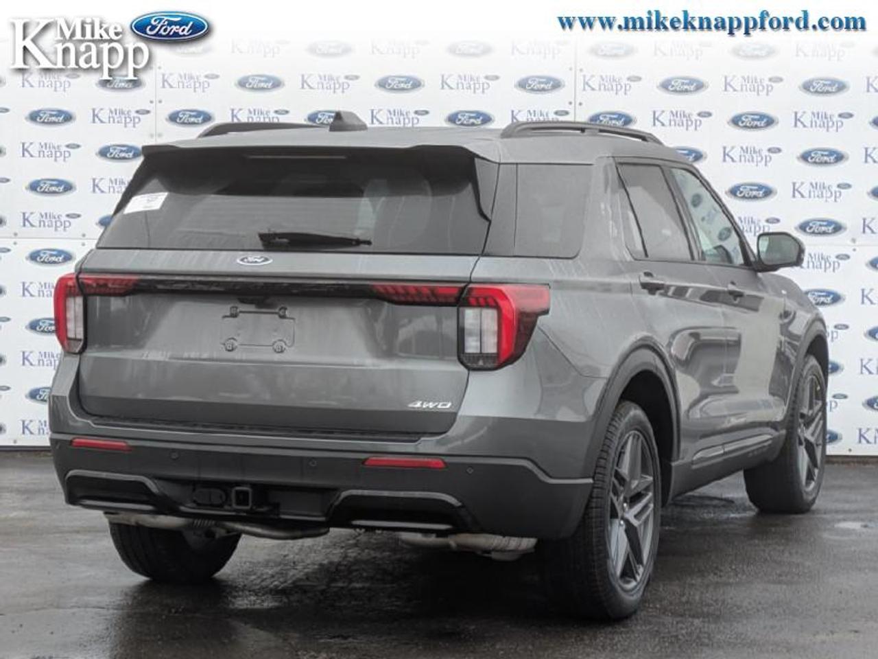 2026 Ford Explorer ST-Line Photo