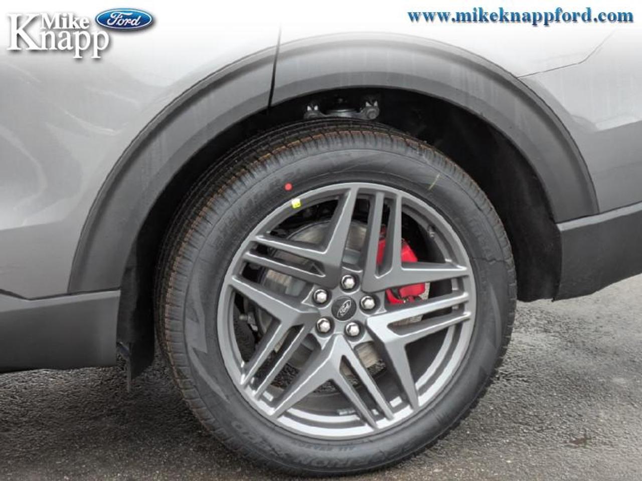 2026 Ford Explorer ST-Line Photo