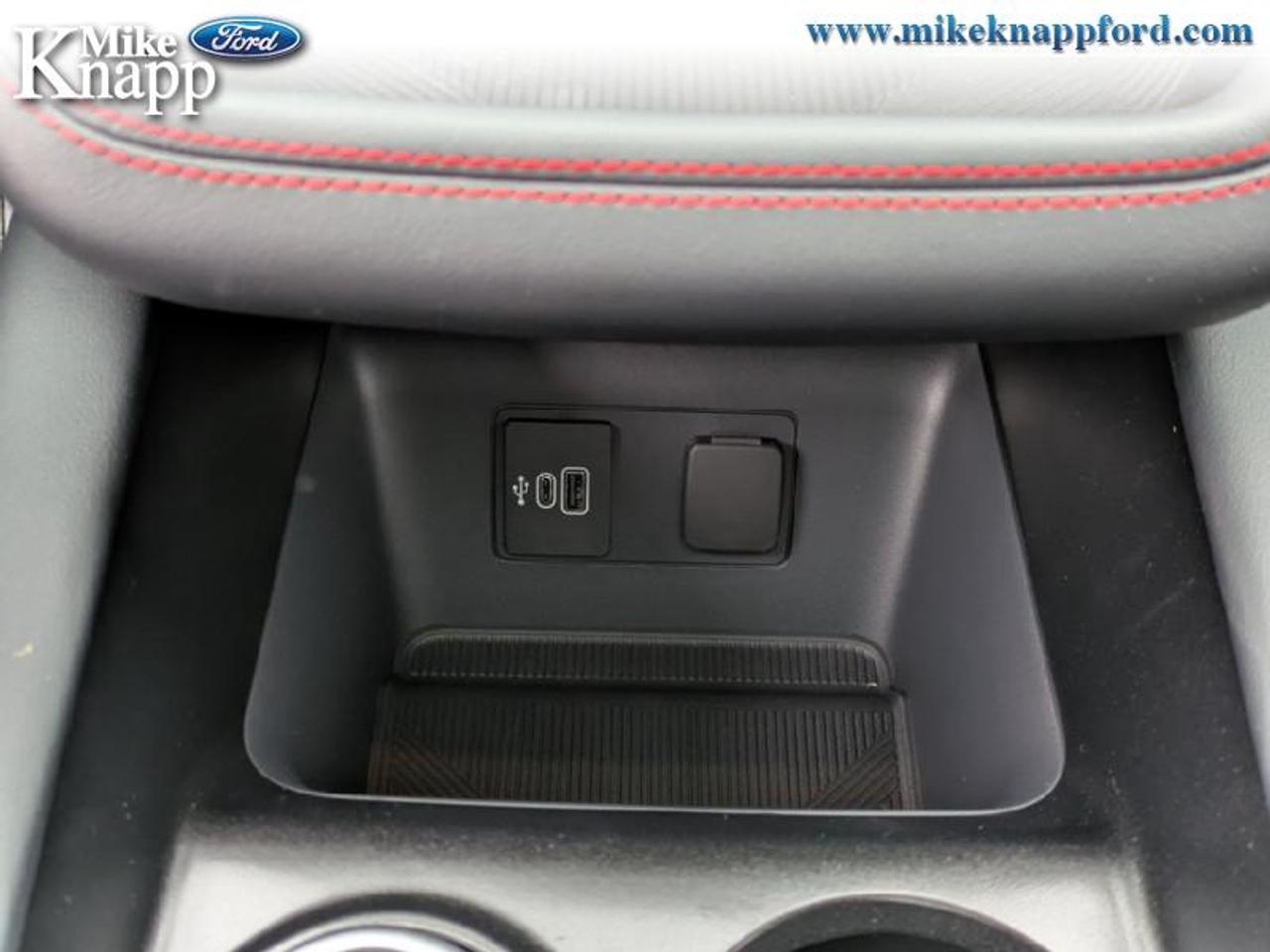 2026 Ford Explorer ST-Line Photo