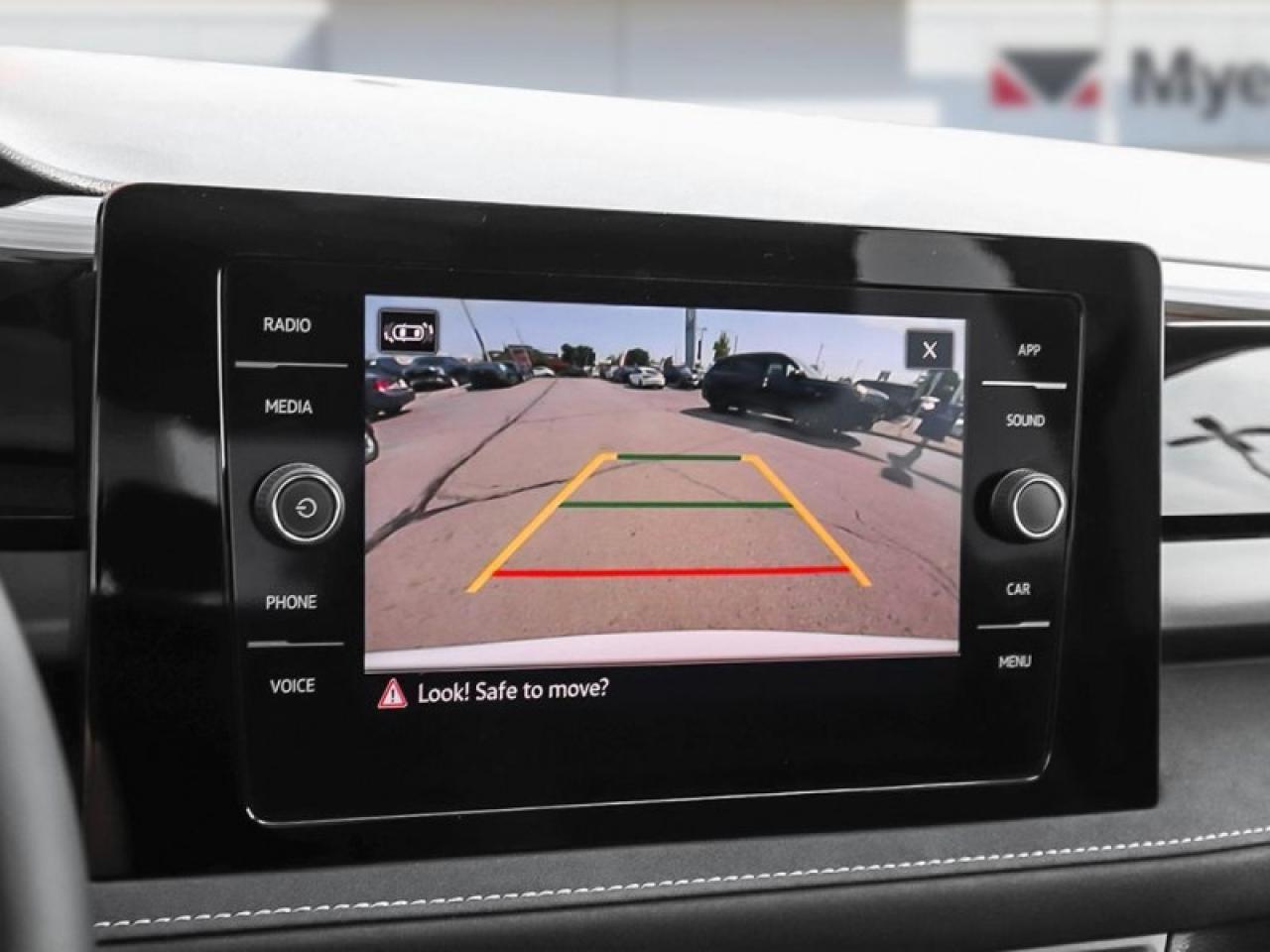 2026 Volkswagen Taos Comfortline Black Edition Photo