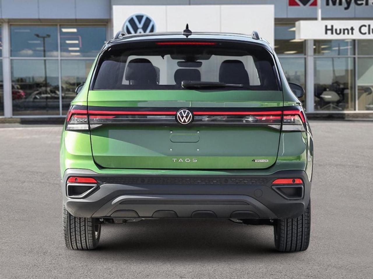 2026 Volkswagen Taos Comfortline Black Edition Photo