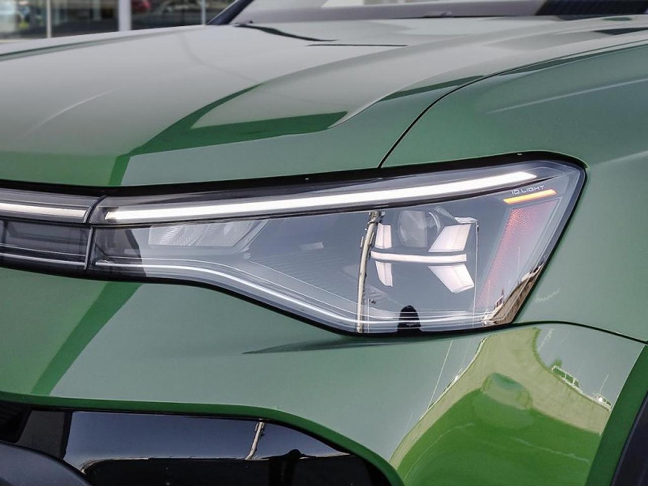 2026 Volkswagen Taos Comfortline Black Edition Photo