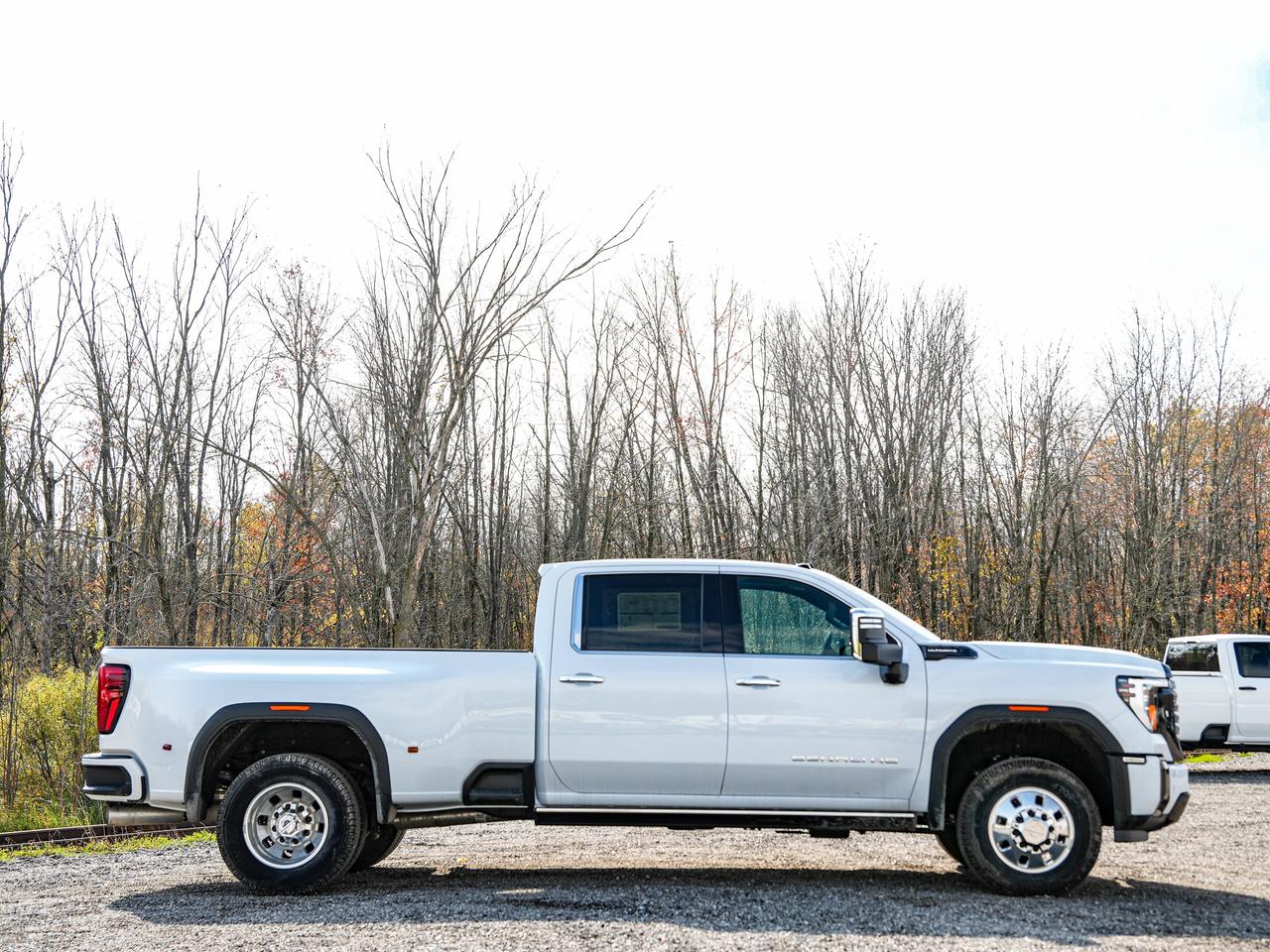 2026 GMC Sierra 3500HD Denali Ultimate Photo4
