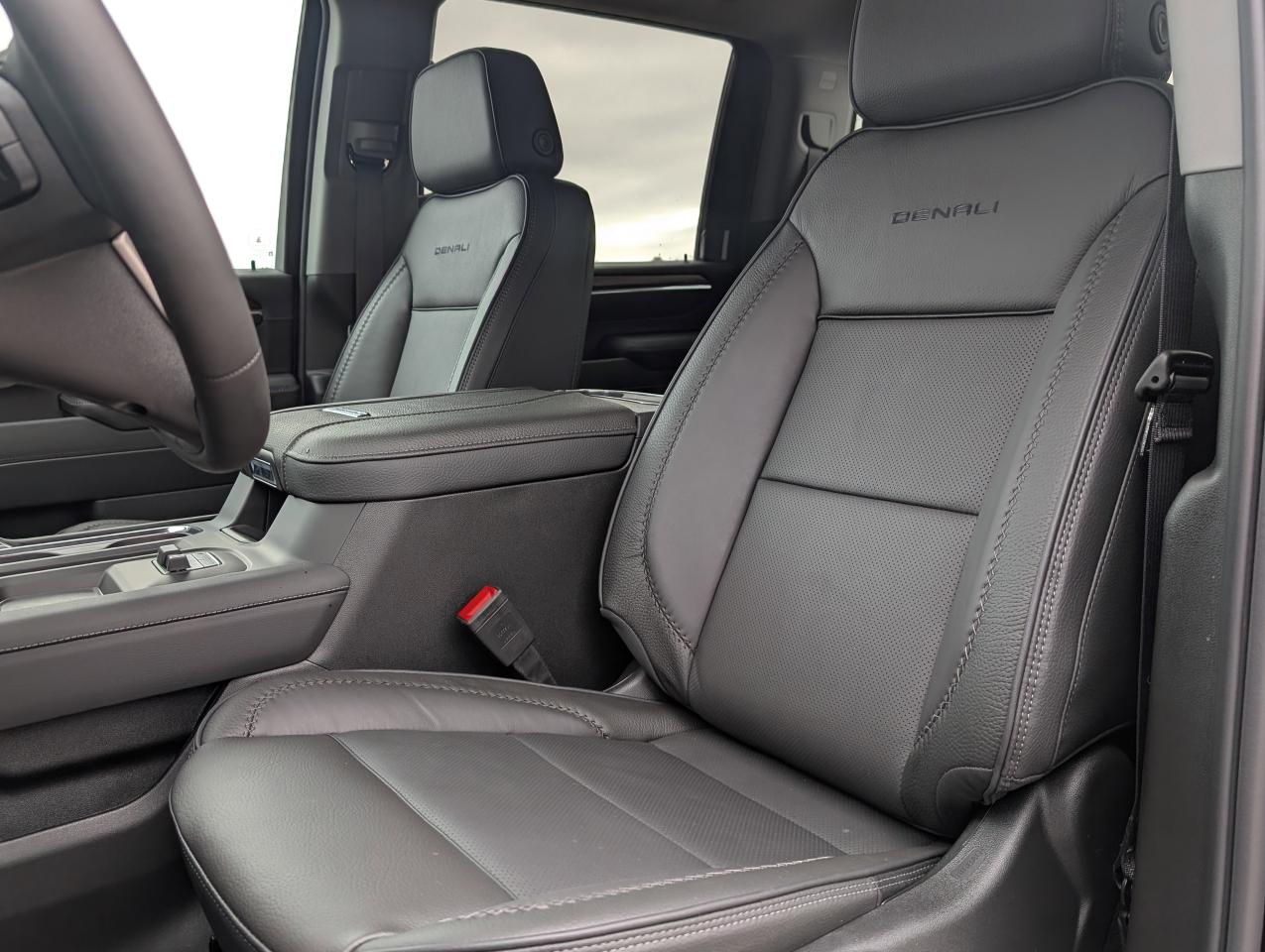 2026 GMC SIERRA 2500HD DENALI Photo