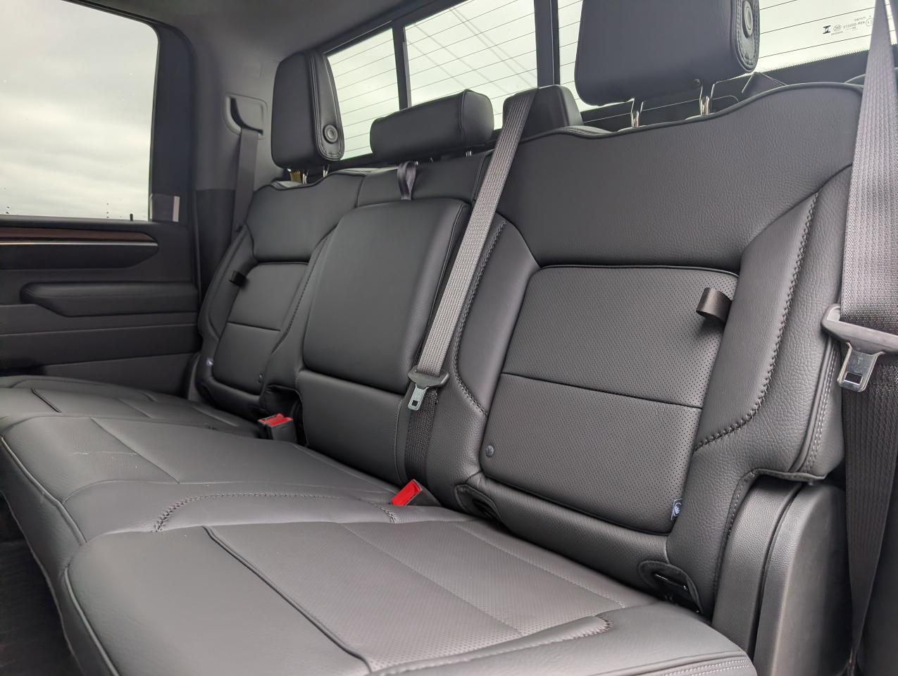 2026 GMC SIERRA 2500HD DENALI Photo