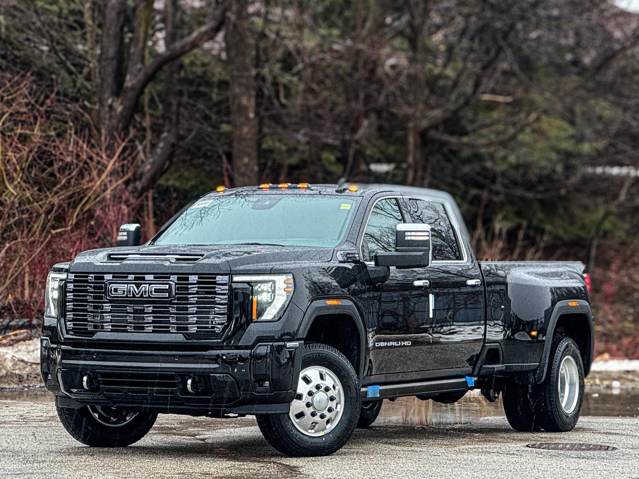 2026 GMC Sierra 3500HD Denali Ultimate Photo