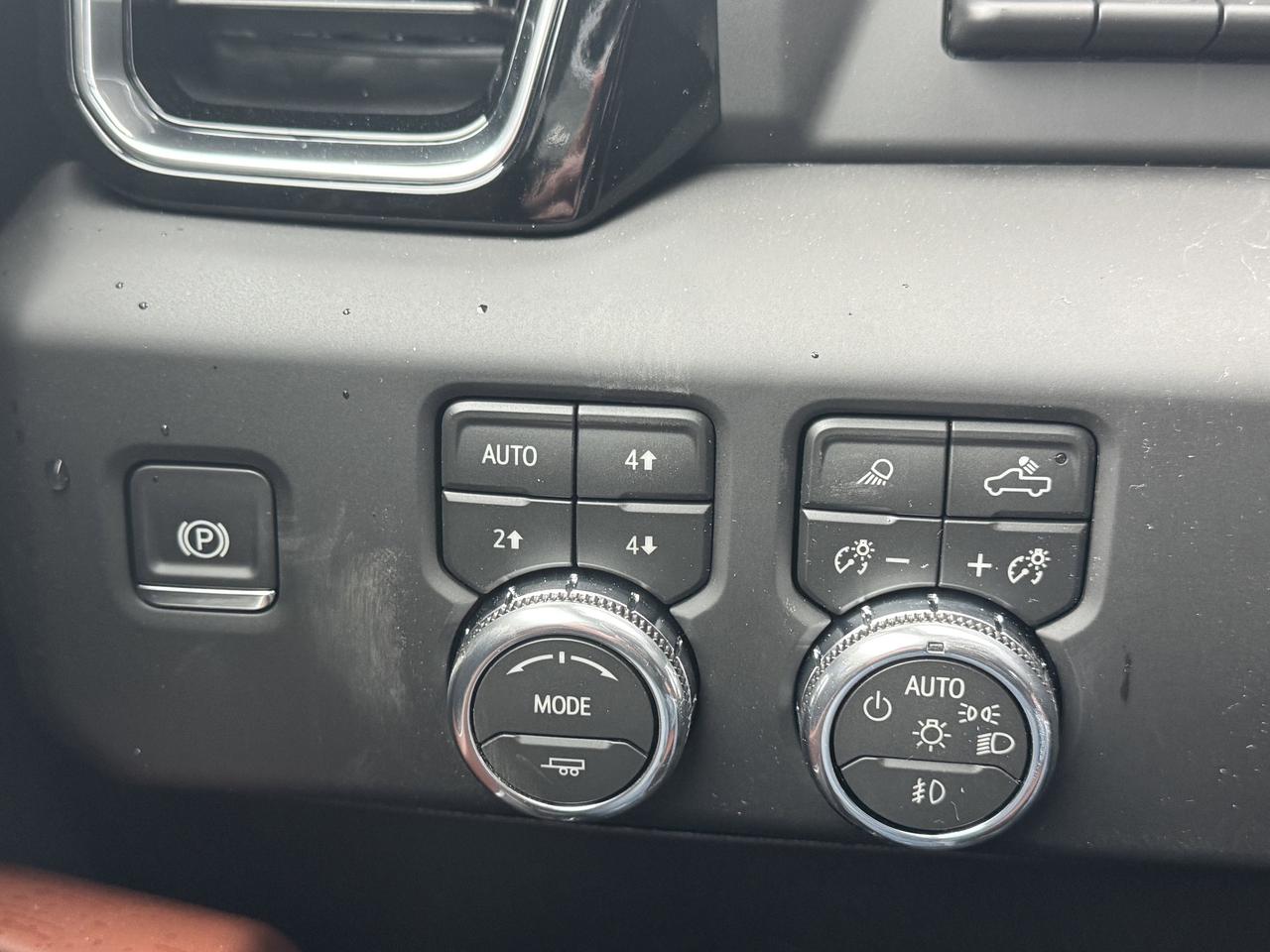 2026 GMC Sierra 3500HD Denali Ultimate Photo