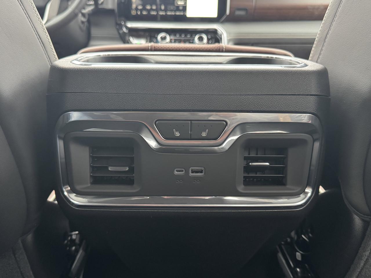 2026 GMC Sierra 3500HD Denali Ultimate Photo