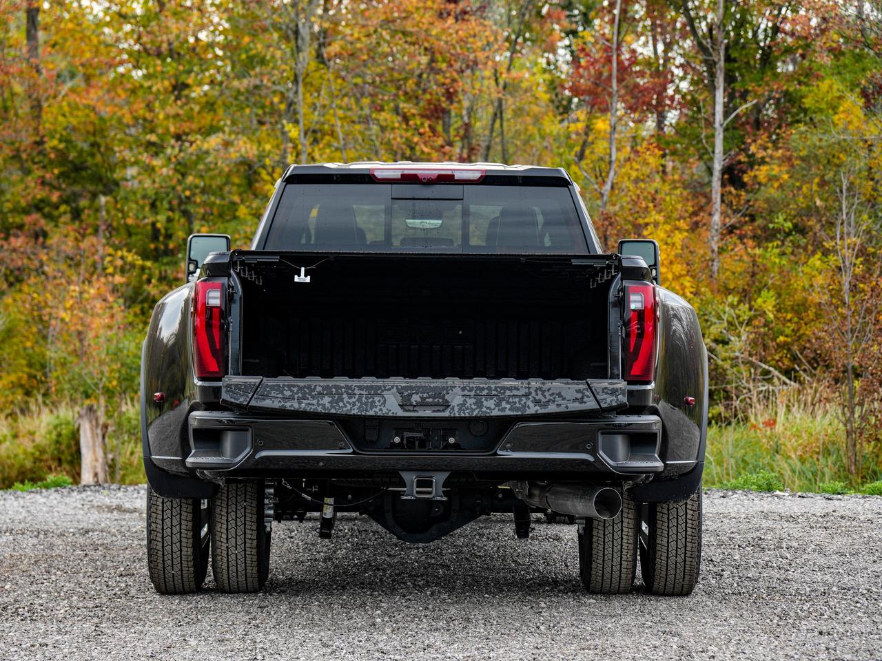 2026 GMC Sierra 3500HD Denali Ultimate Photo