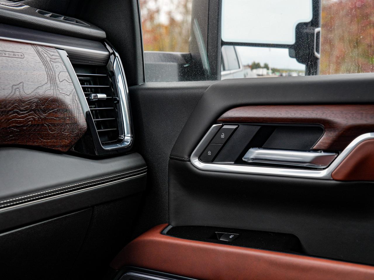 2026 GMC Sierra 3500HD Denali Ultimate Photo