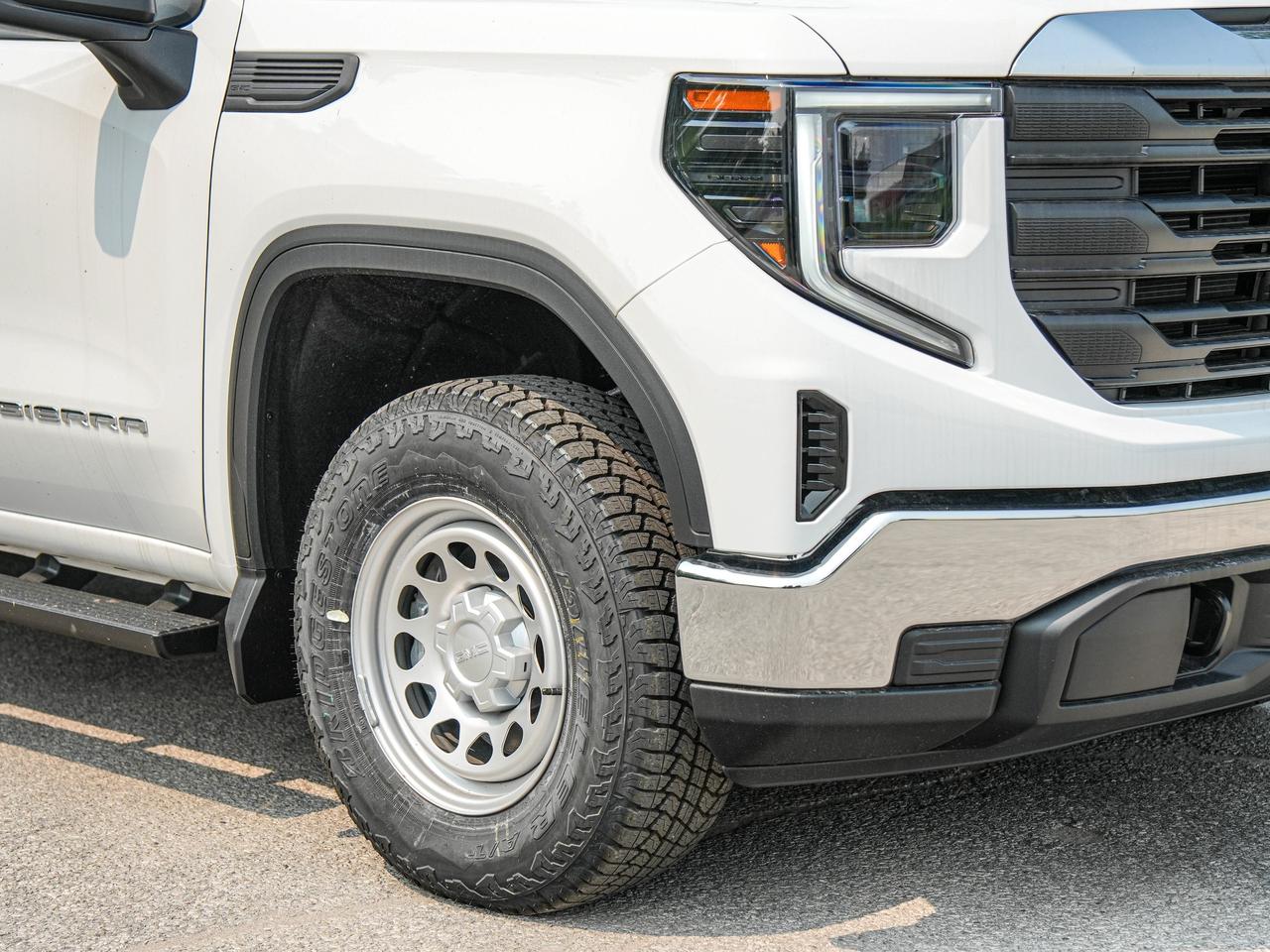 2026 GMC Sierra 1500 PRO Photo3