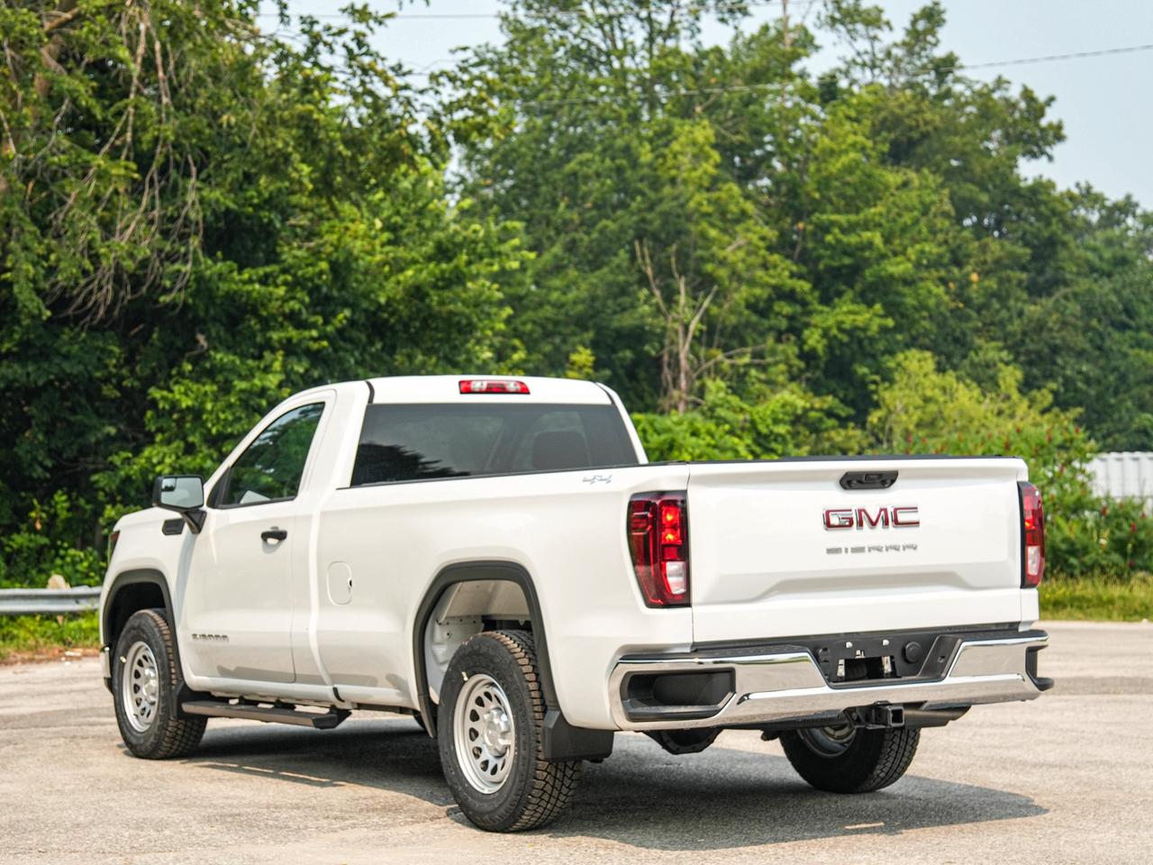 2026 GMC Sierra 1500 PRO Photo