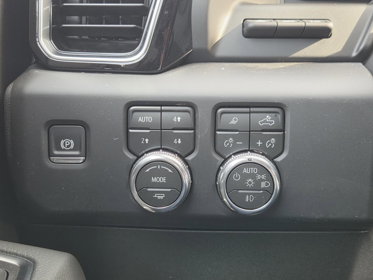 2026 GMC Sierra 1500 Denali Photo