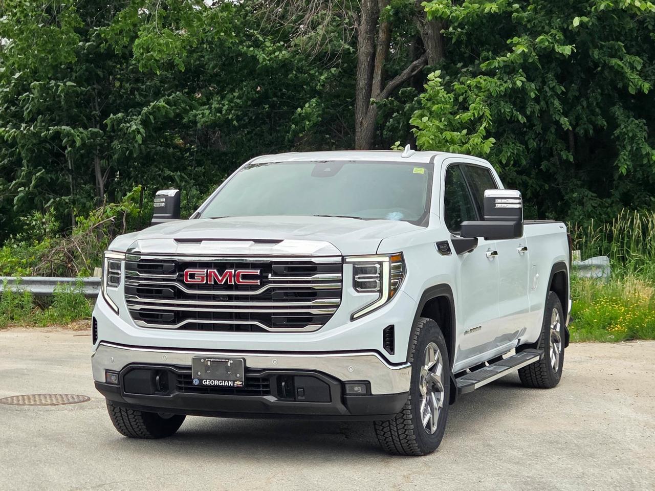 2026 GMC Sierra 1500 SLT Photo