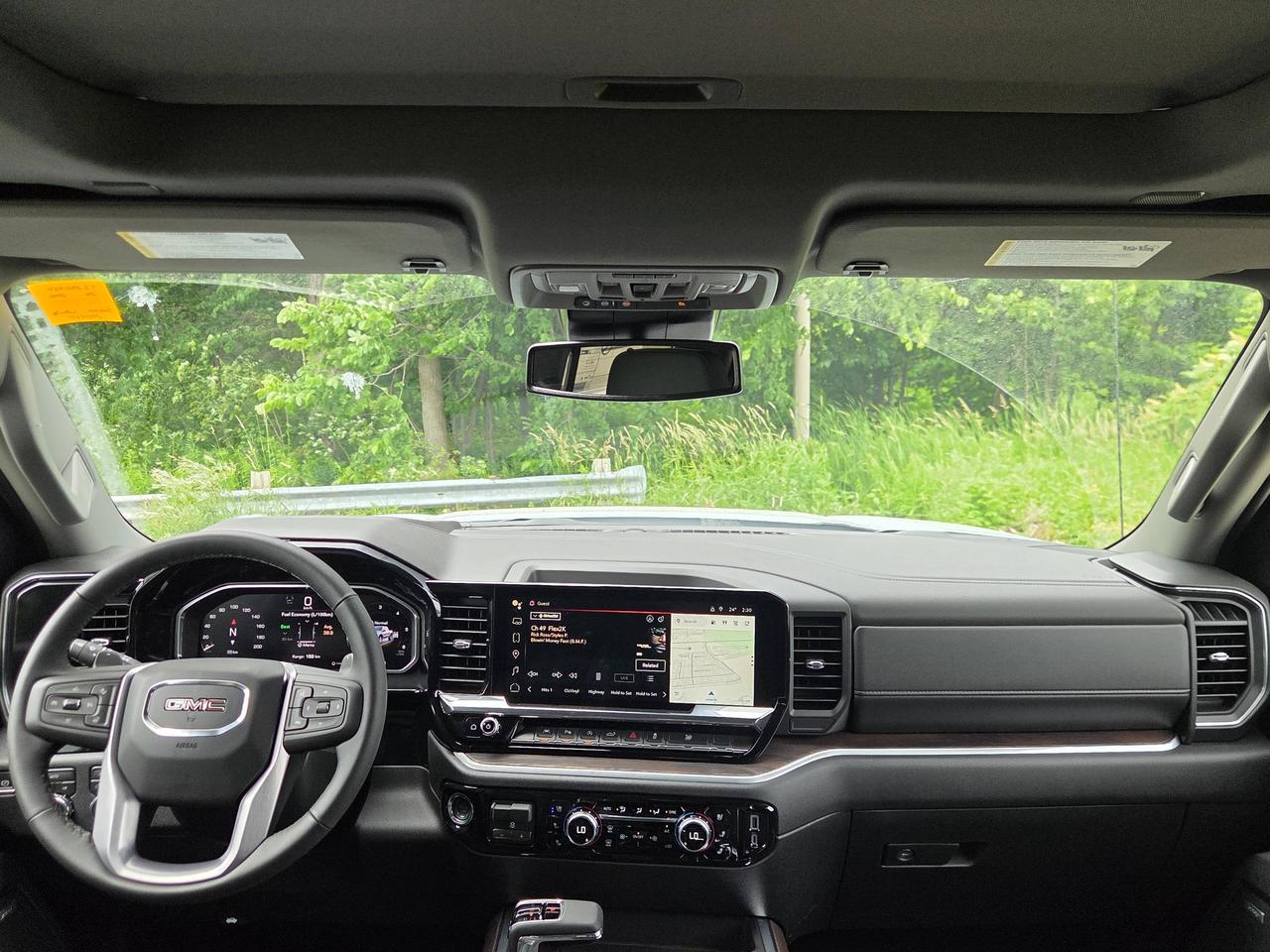2026 GMC Sierra 1500 SLT Photo