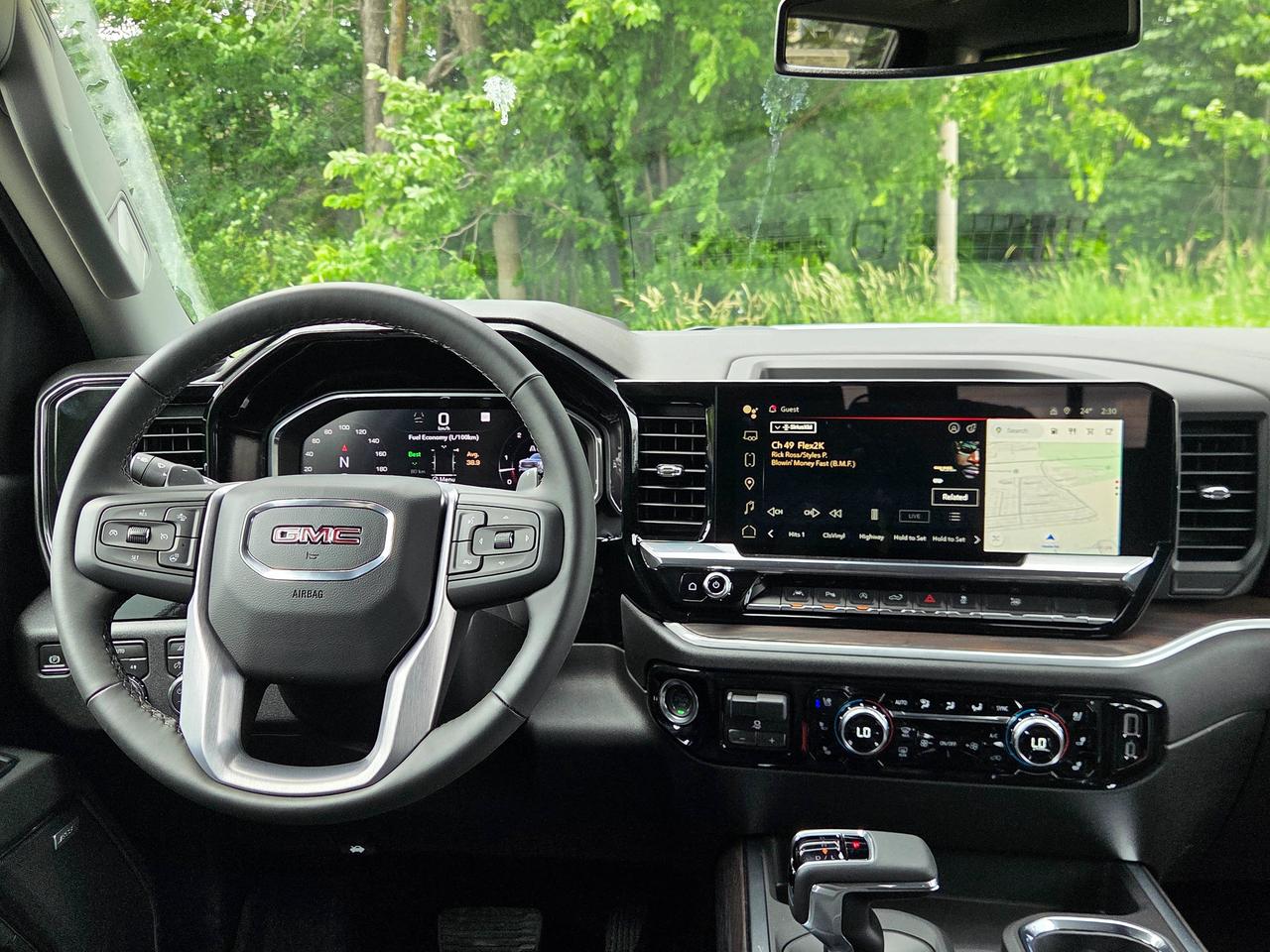 2026 GMC Sierra 1500 SLT Photo