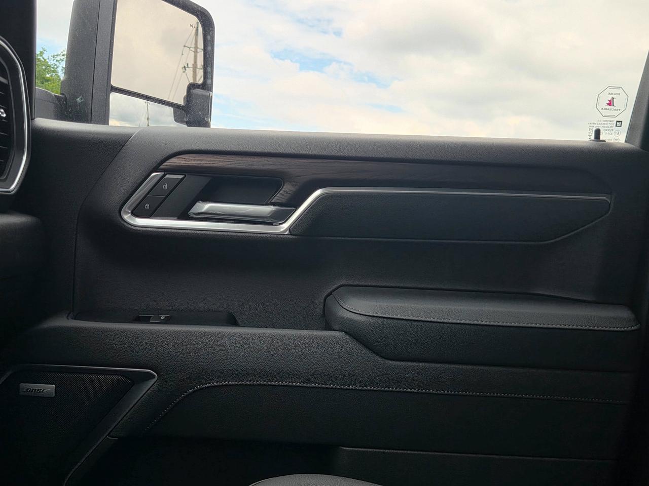 2026 GMC Sierra 1500 SLT Photo
