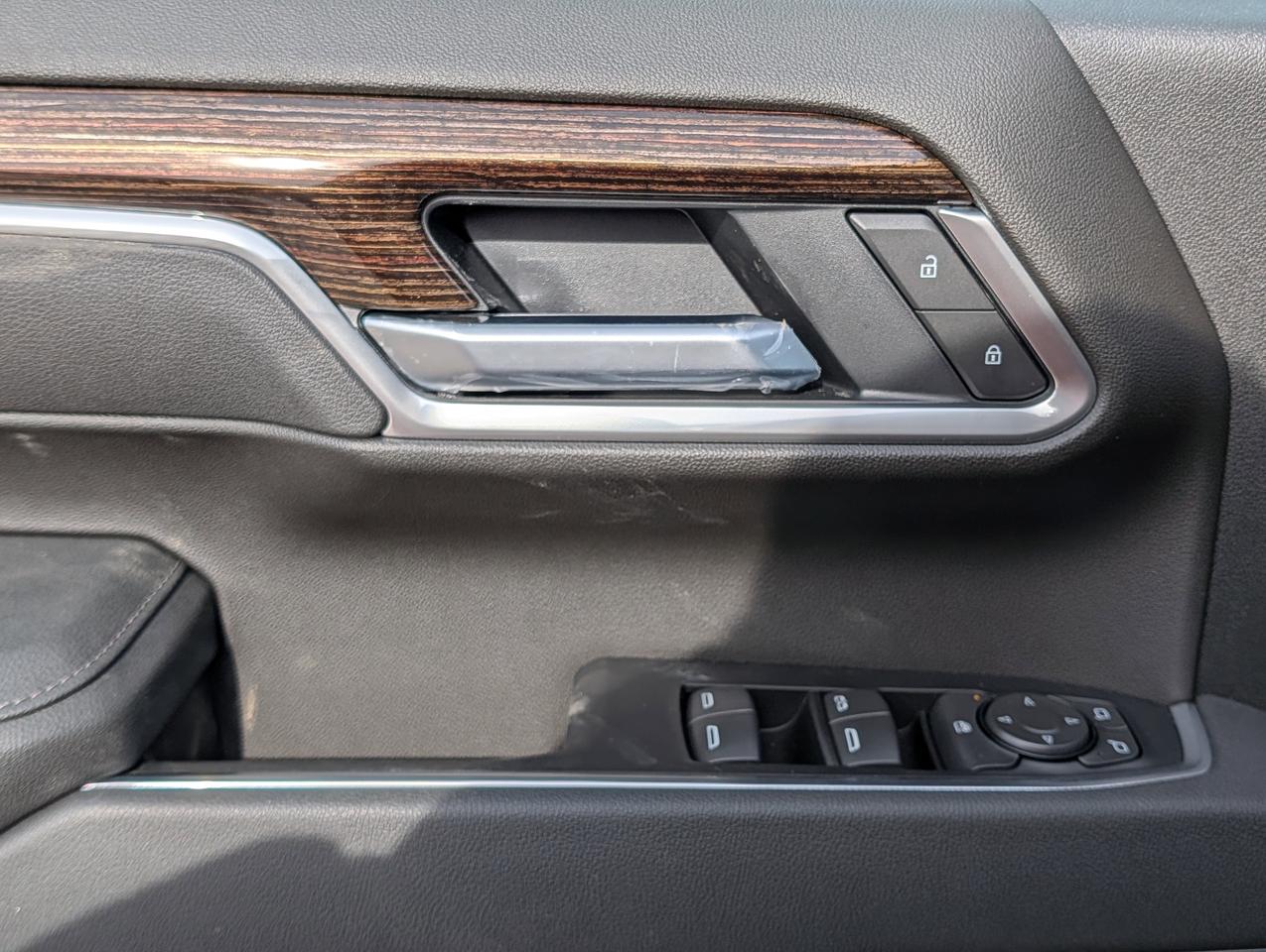 2026 GMC Sierra 3500HD SLE Photo