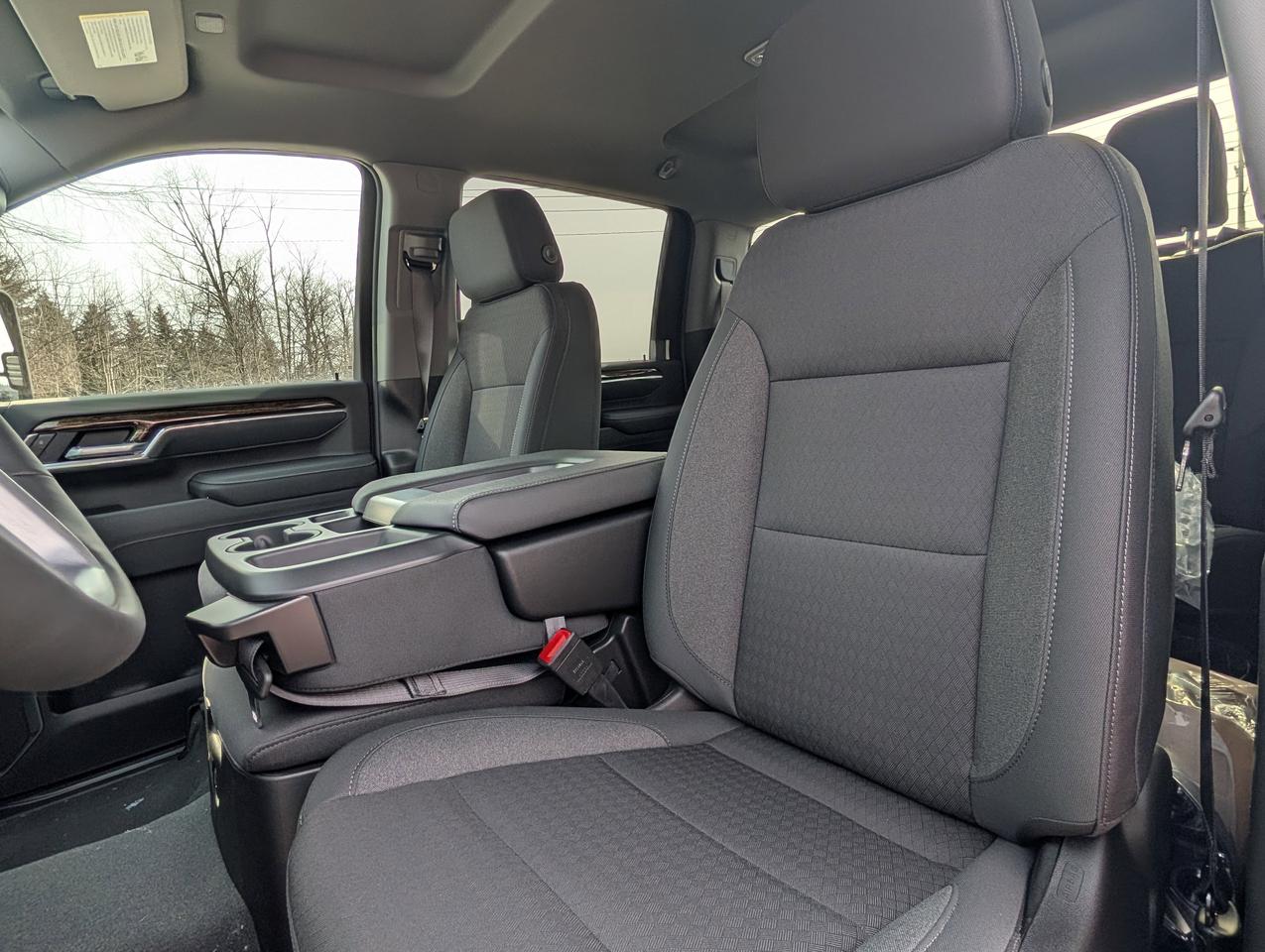 2026 GMC Sierra 3500HD SLE Photo