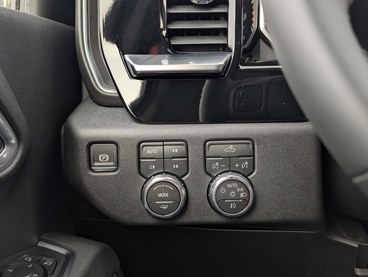 2026 GMC Sierra 3500HD SLE Photo