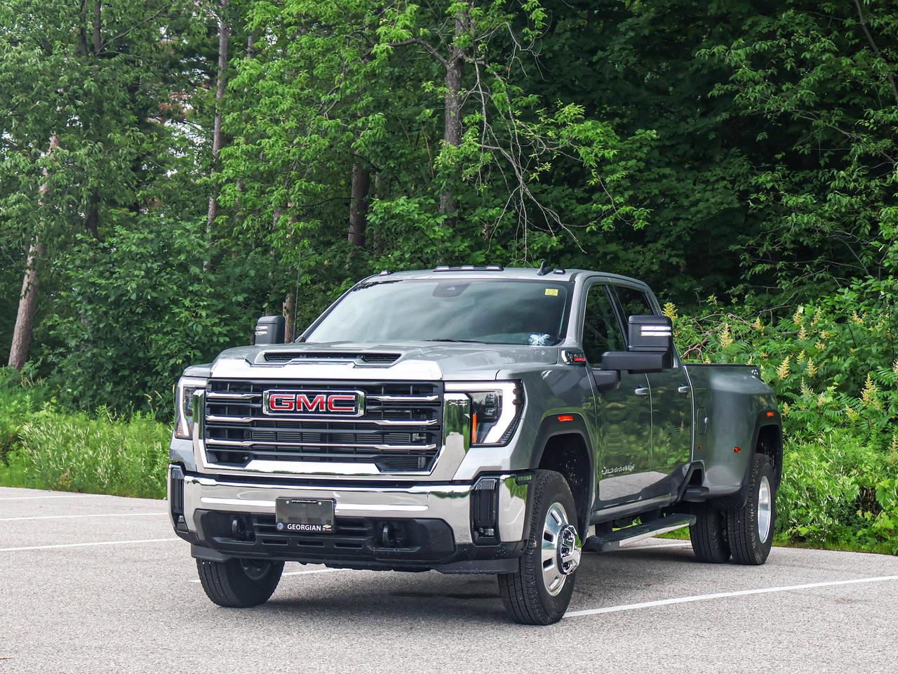 2026 GMC Sierra 3500HD SLE Photo