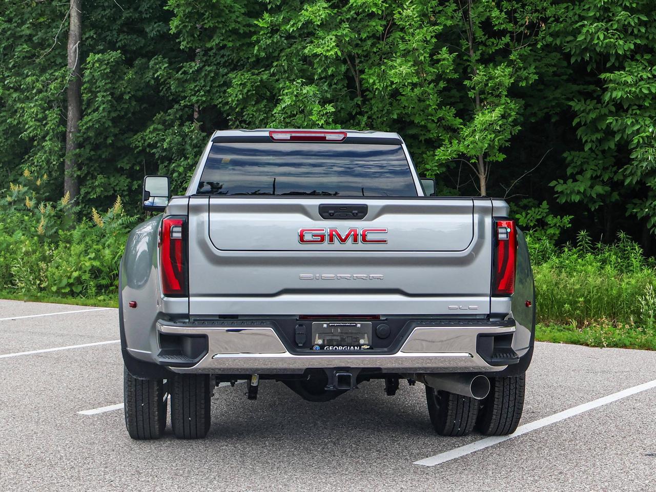 2026 GMC Sierra 3500HD SLE Photo