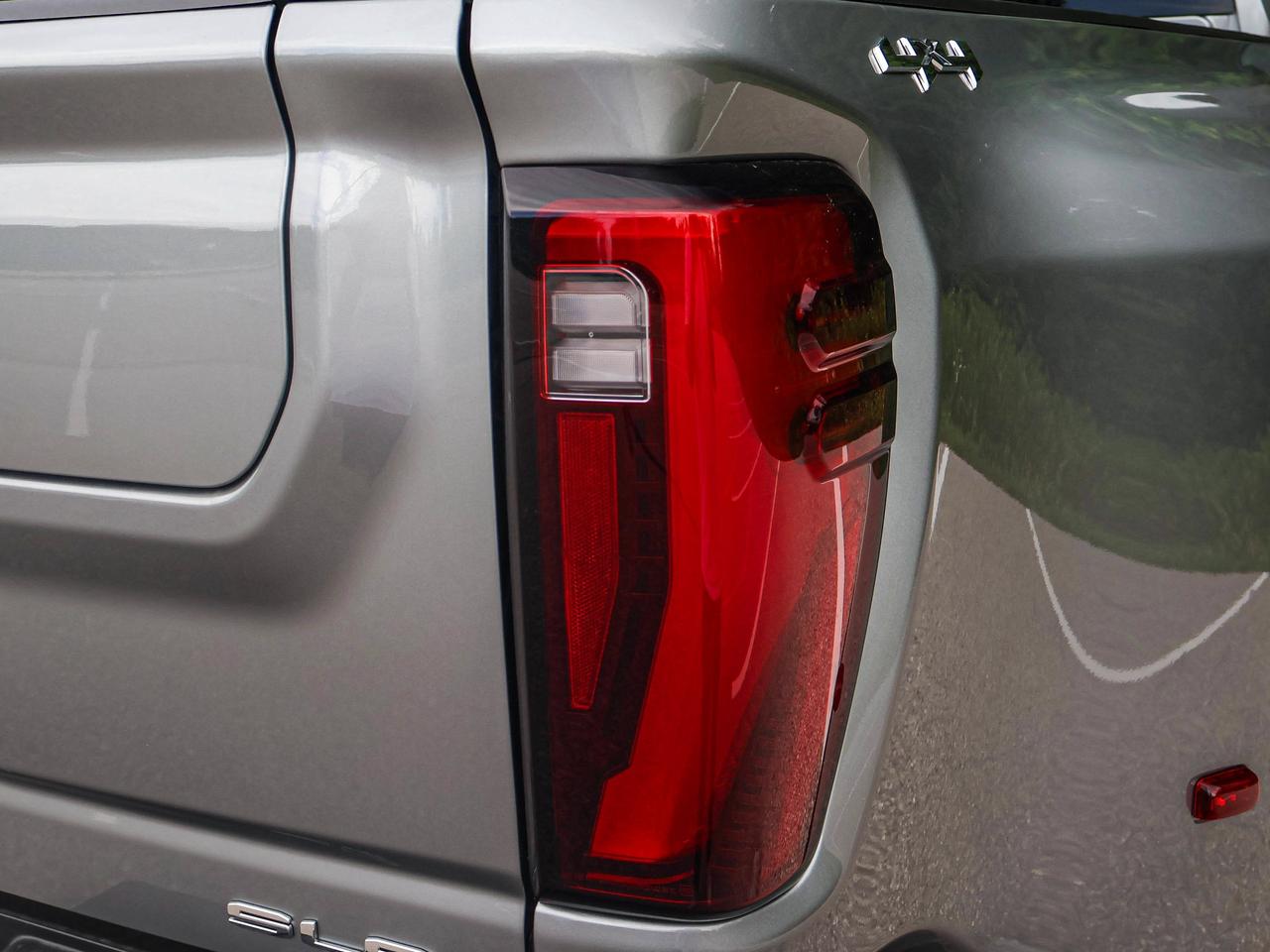2026 GMC Sierra 3500HD SLE Photo