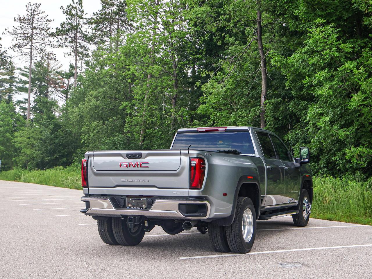 2026 GMC Sierra 3500HD SLE Photo