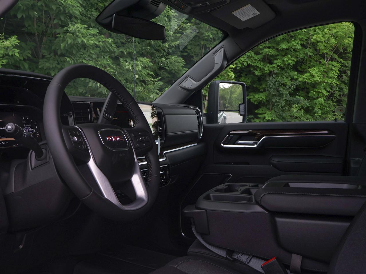 2026 GMC Sierra 3500HD SLE Photo