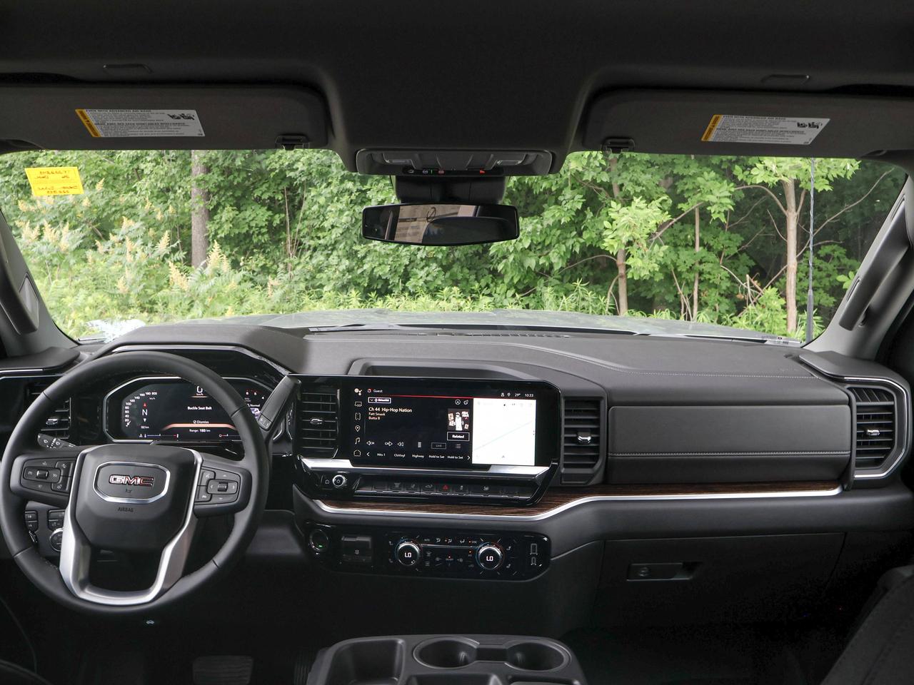 2026 GMC Sierra 3500HD SLE Photo