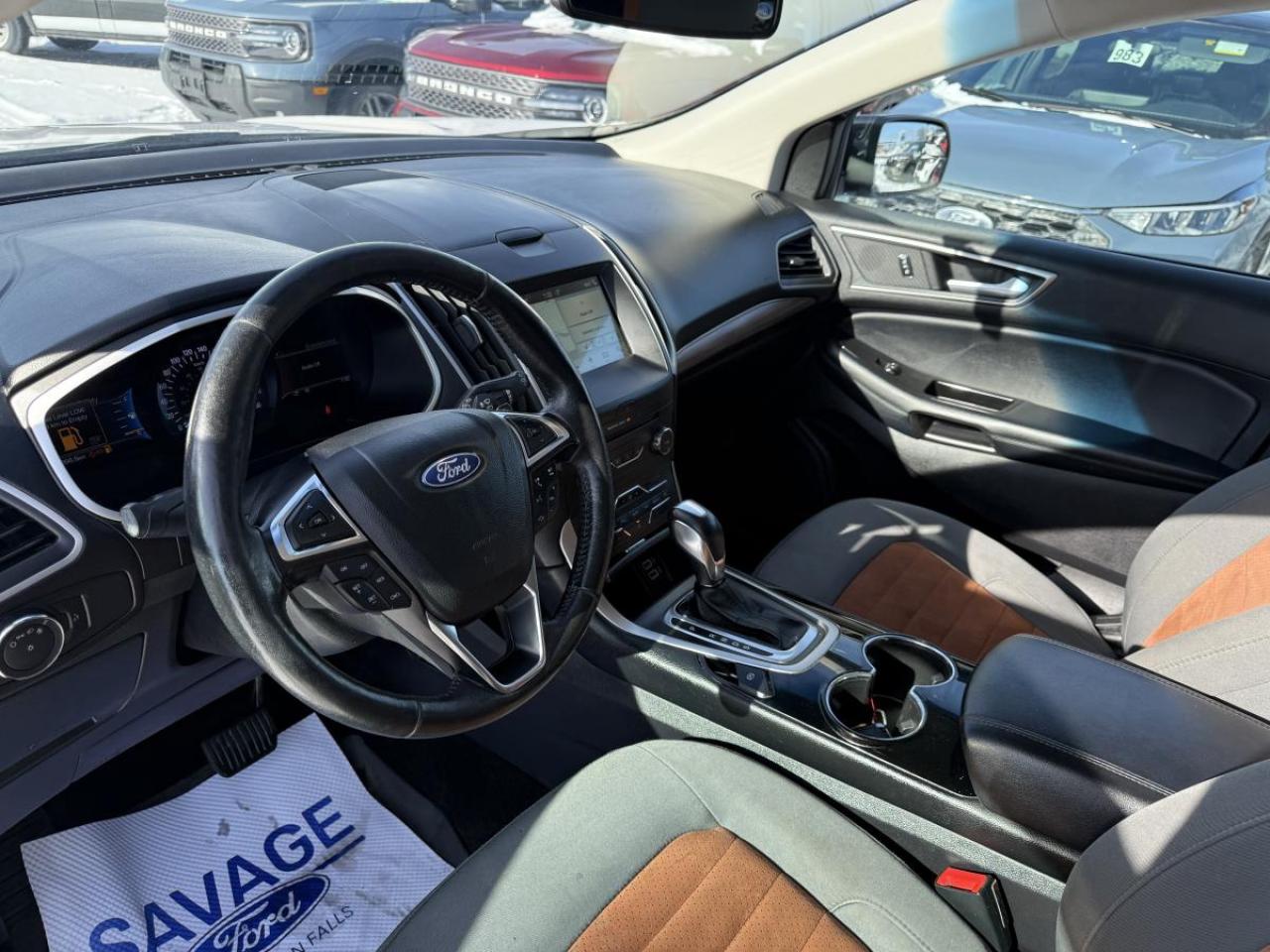 2018 Ford Edge SEL AWD Photo