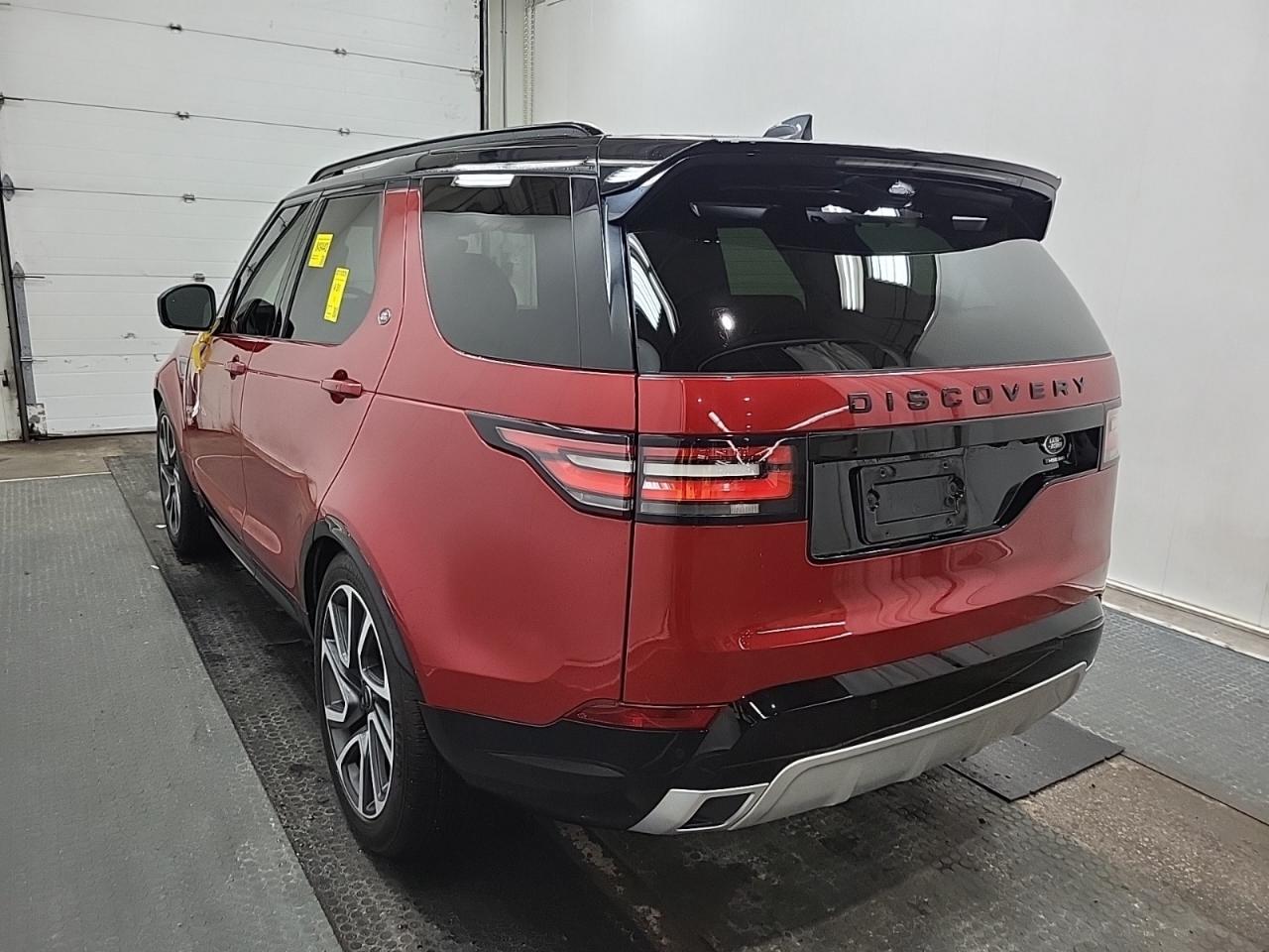 2017 Land Rover Discovery HSE LUXURY Photo4