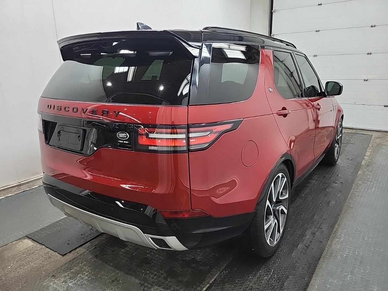 2017 Land Rover Discovery HSE LUXURY Photo