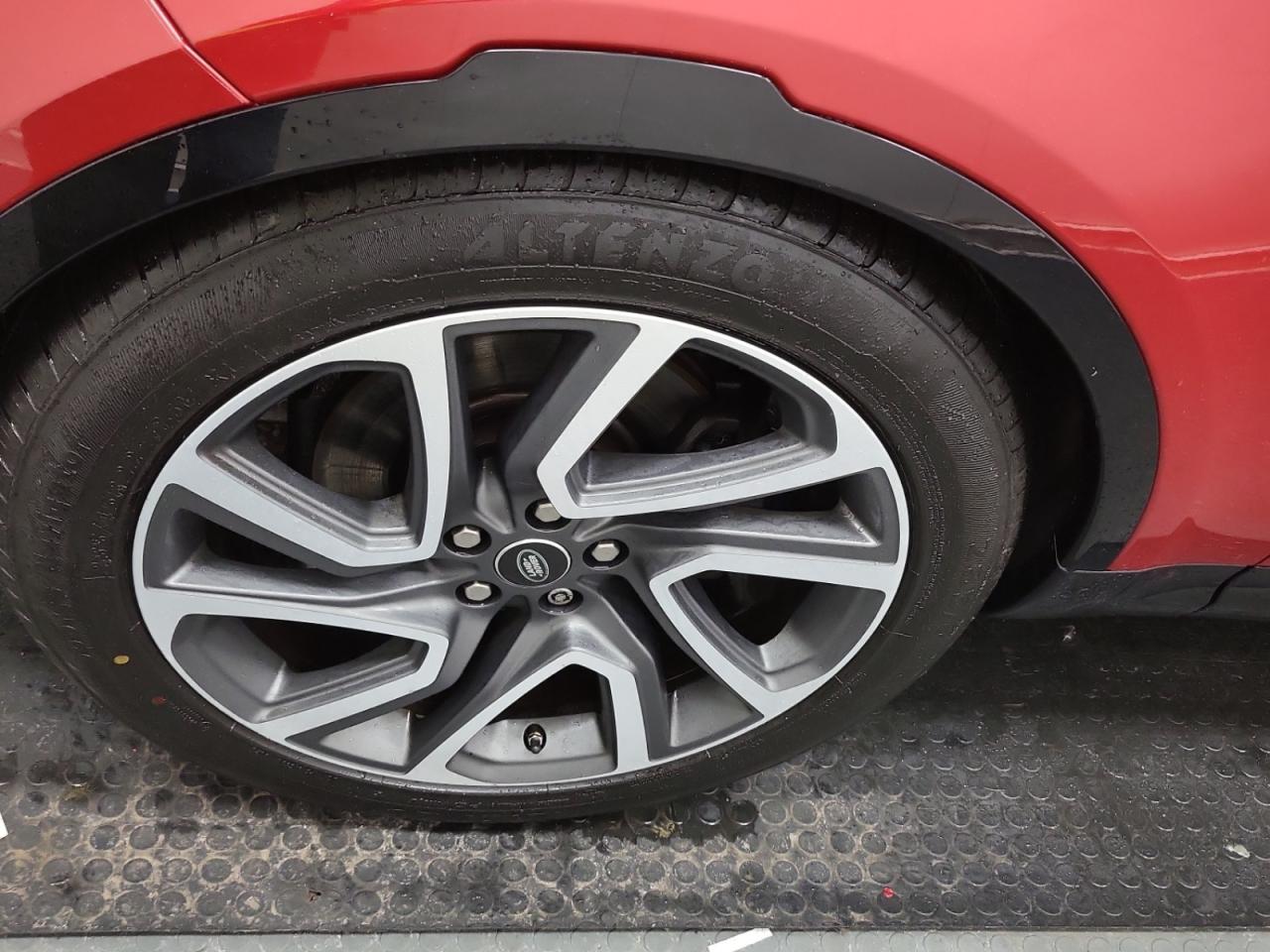 2017 Land Rover Discovery HSE LUXURY Photo