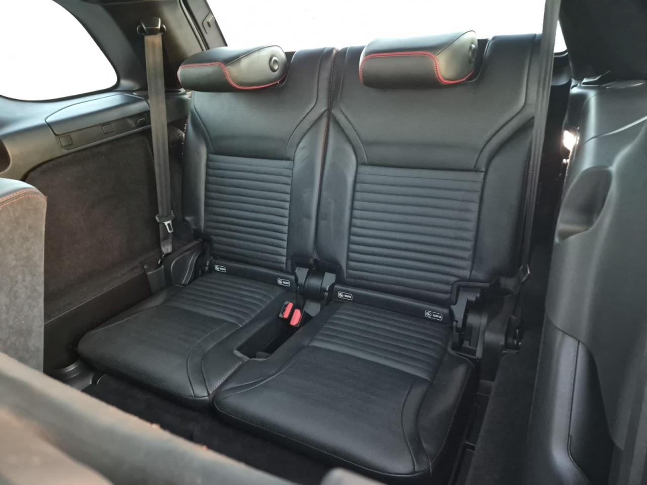 2017 Land Rover Discovery HSE LUXURY Photo