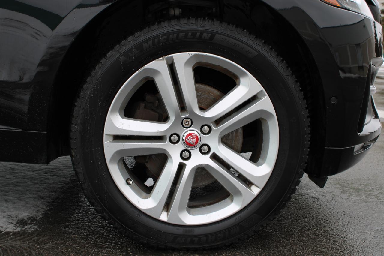 2017 Jaguar F-PACE 35t R-Sport Photo