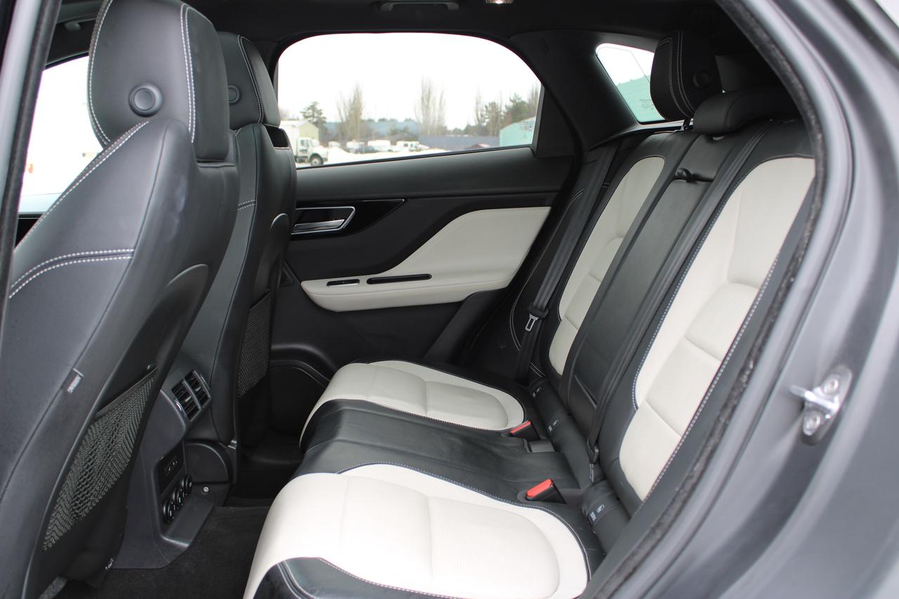 2017 Jaguar F-PACE 35t R-Sport Photo