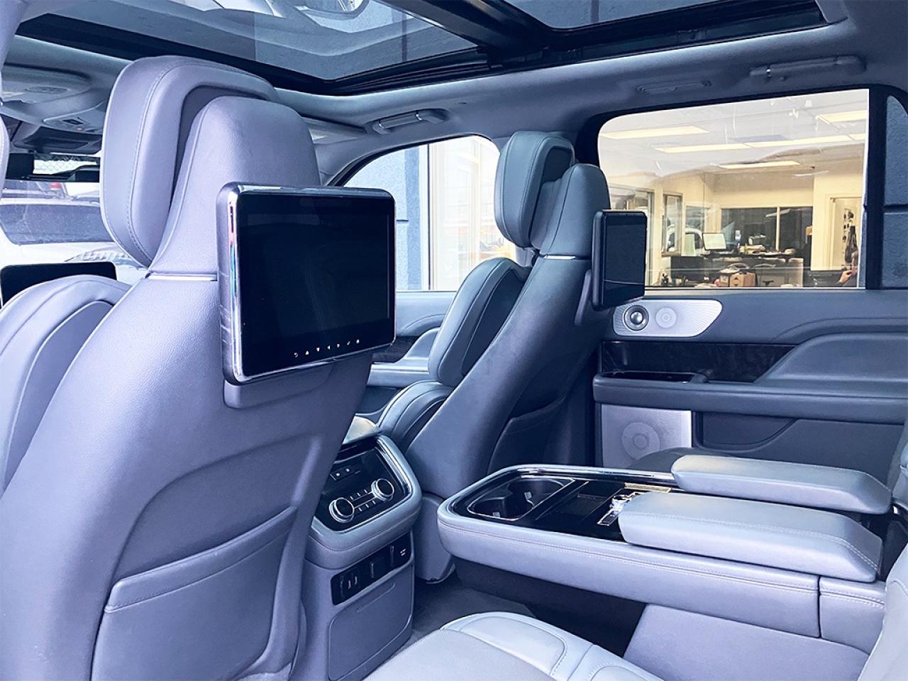 2018 Lincoln Navigator L |LONG WHEEL BASE|NAVI|DUAL DVD|360 CAM|PANOROOF Photo