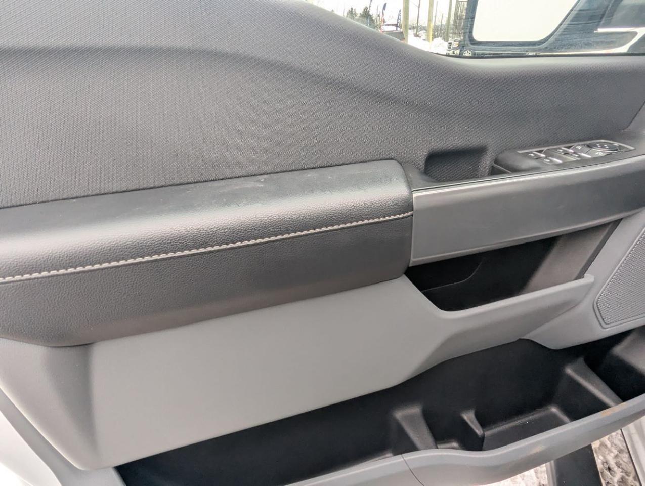 2022 Ford F-150 XLT SUPERCREW WITH NAVIGATION!! Photo