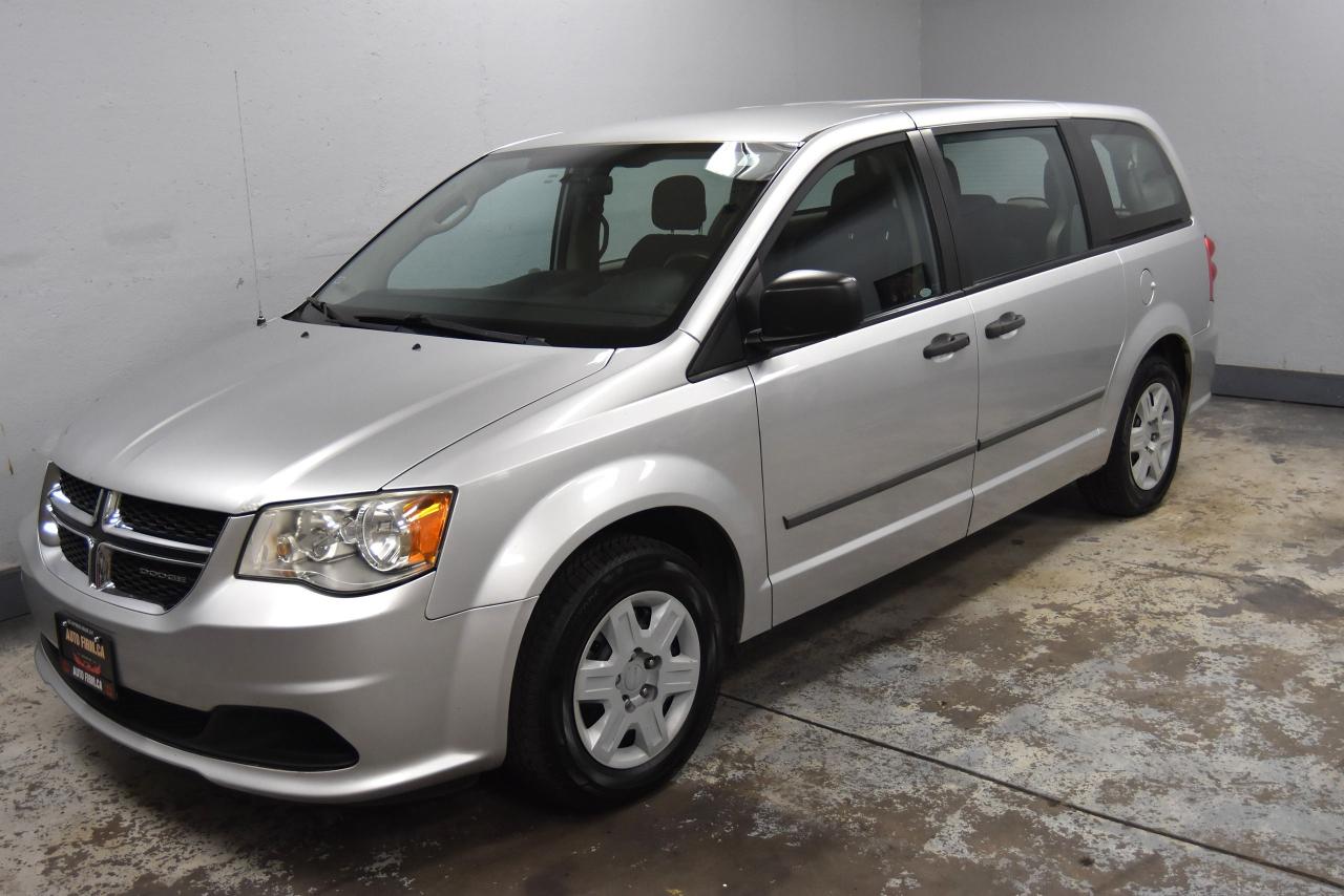 2011 Dodge Grand Caravan SE Photo